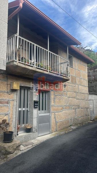 Foto 7fe1e5f6-95a3-45d8-ad1a-9d8110d0815f. Casa amb calefacció a Vilar de Barrio