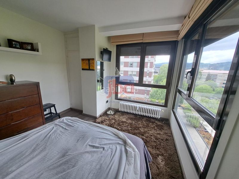 Foto b57f3cc4-4714-4c2b-a8b5-888207cabf0c. Piso en Universidad Ourense