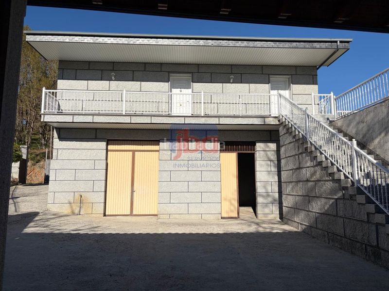 Foto af640a84-fe10-463a-9529-0b0fd53de23a. Casa amb calefacció aparcament a Merca (A)