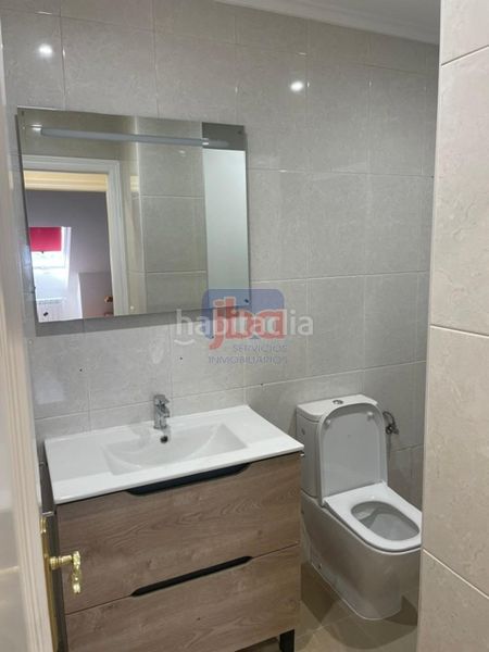 Foto cd849a30-fee5-4694-84a9-8aede49f15bc. Lloguer àtic amb calefacció aparcament a San Francisco Ourense