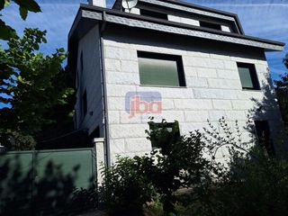 Xalet a Toén
