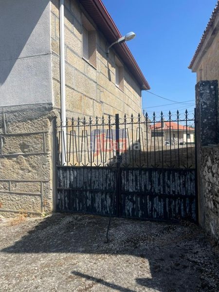 Foto c5af66cf-5090-4c65-af78-2224b4e8b9a1. Casa amb calefacció aparcament a Pereiro de Aguiar (O)