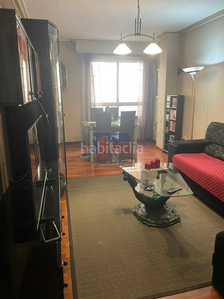 Foto 4c23c859-ecb3-4168-8b61-d7ecde9f1571. Piso en Couto Ourense