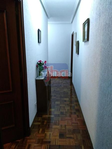 Foto 0f5fc200-e815-40d2-a99c-8fef1aa7b13c. Piso en Centro Ourense