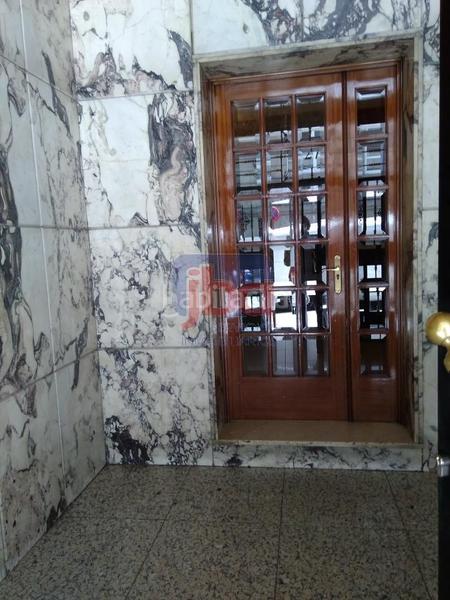 Foto 64b15cde-349c-417e-930c-4a19b4bbc57e. Piso en Centro Ourense