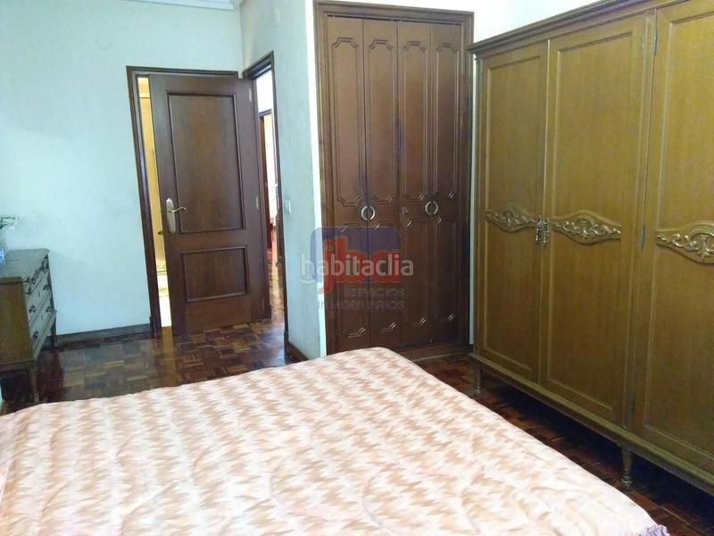 Foto d24ecc47-763f-4cd0-82f5-ed660d681ccc. Piso en Centro Ourense