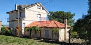 Chalet in Toén