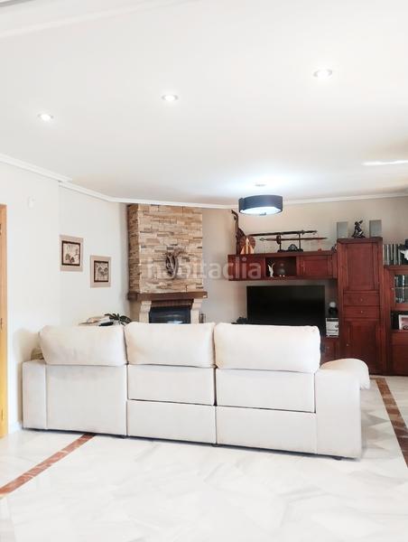 Foto 2f3898b3-6be7-4146-9f14-73ec43e2feef. Chalet con camino riscaldamento parcheggio piscina in Santa Marta de Tormes