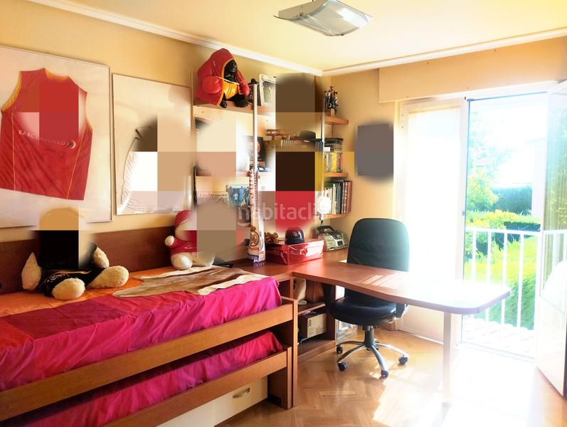 Foto 38076ef3-ade4-40a6-8c24-fe79bd655696. Chalet con camino riscaldamento parcheggio piscina in Santa Marta de Tormes