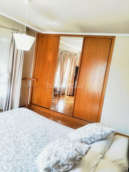 Foto bb479fdb-fee3-4f50-9c66-b4b967ea776b. Chalet con camino riscaldamento parcheggio piscina in Santa Marta de Tormes