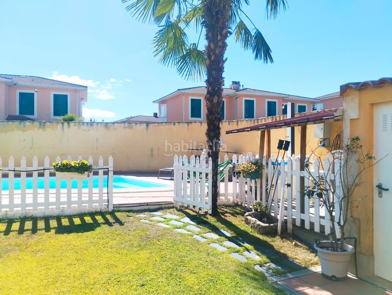 Foto d8ffb462-4731-40dd-80dd-ed9b07de8048. Chalet con camino riscaldamento parcheggio piscina in Santa Marta de Tormes