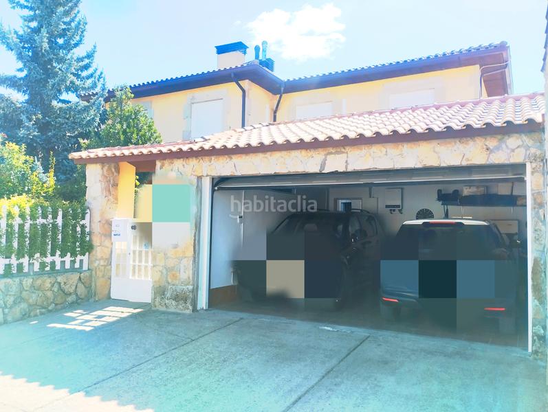 Foto e38c8118-812e-4300-8455-b41612e1294e. Chalet con camino riscaldamento parcheggio piscina in Santa Marta de Tormes