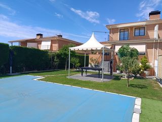 Xalet a Carbajosa de la Sagrada