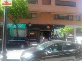 Rent Business premise in Feria. Local en alquiler en zona villacerrada