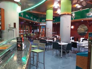 Umzug Geschäftsraum in El Pilar. Cafeteriataperia en pleno funcionamiento zona titihs