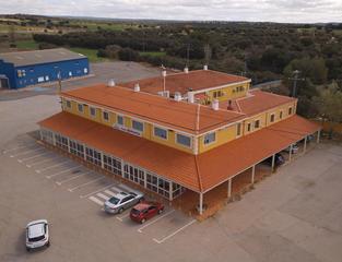 Locale commerciale in Robledo. Se vende hotelrestaurante en el robledo albacete.