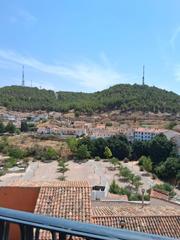 Rez-de-chaussée à Chinchilla de Monte - Aragón. Vivienda de dos dormitorios con garaje en chinchilla