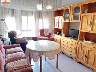 Appartamento in Carretas - Pajarita. Amplio y luminoso piso de 4 habitaciones en albacete  carretas