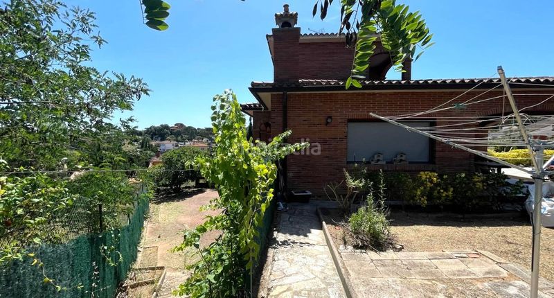 Foto 4c4283b7-dcf1-482d-8360-892b5e3442ef. Xalet amb xemeneia calefacció aparcament piscina a Tordera