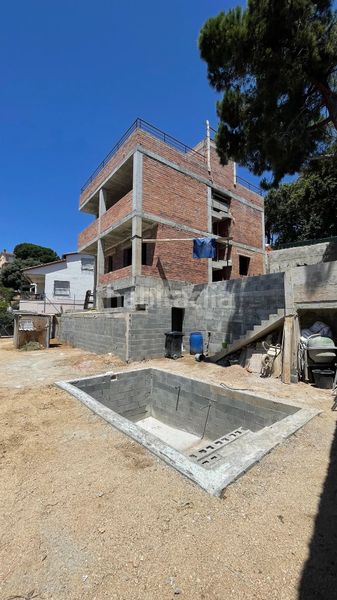 Foto 522a48df-990f-4971-bc06-e7c413c82afc. Xalet amb aparcament piscina a Cabrils