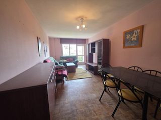 Etagenwohnung  Avenida juan carlos i 1. Piso en vilanova de arousa