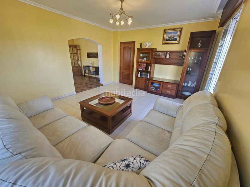 Foto 5a23c6ce-bd5c-4375-b48c-076d2c6ba8b9. Casa a lugar 15 a Boiro