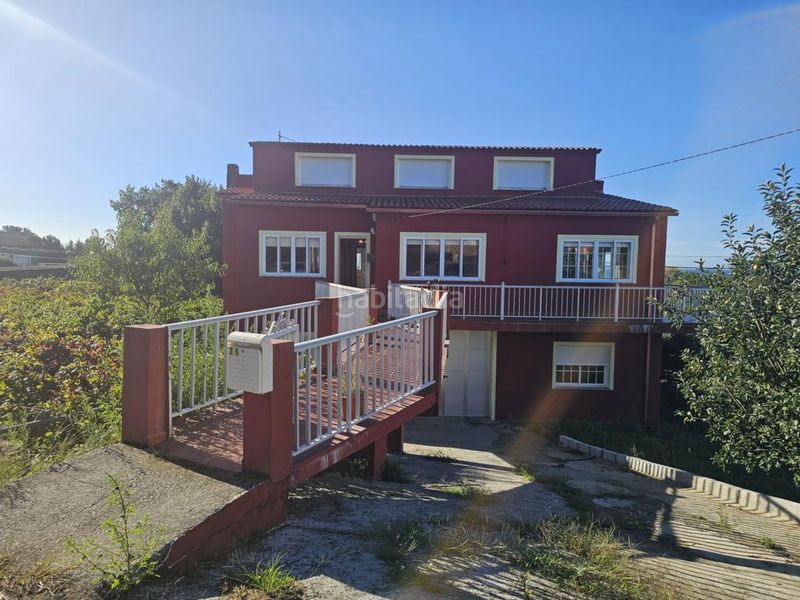 Foto c2fcc7fb-a4e3-48e1-9112-96c4f6ddd952. Casa a lugar 15 a Boiro