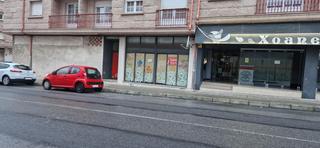 Locale commerciale in Avenida de Barraña 16
