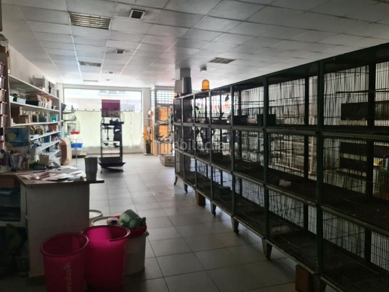Foto 8529f768-80bf-48b9-b20e-d61a26a2ac84. Local comercial a rúa mollet del valles 0 a Padrón