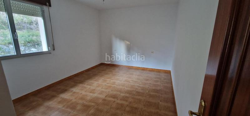 Foto 28f95d94-d87f-47e3-b95d-408ab06f48e4. Casa con parcheggio in Dodro