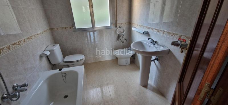 Foto 5d990542-1314-4005-bc78-318790e7e490. Casa con parcheggio in Dodro