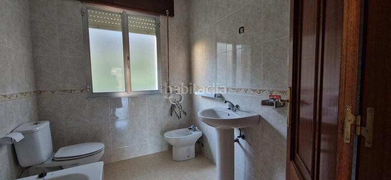 Foto 9d25f8da-d546-4bcc-a5a3-6ae8454b8fd9. Casa con parcheggio in Dodro