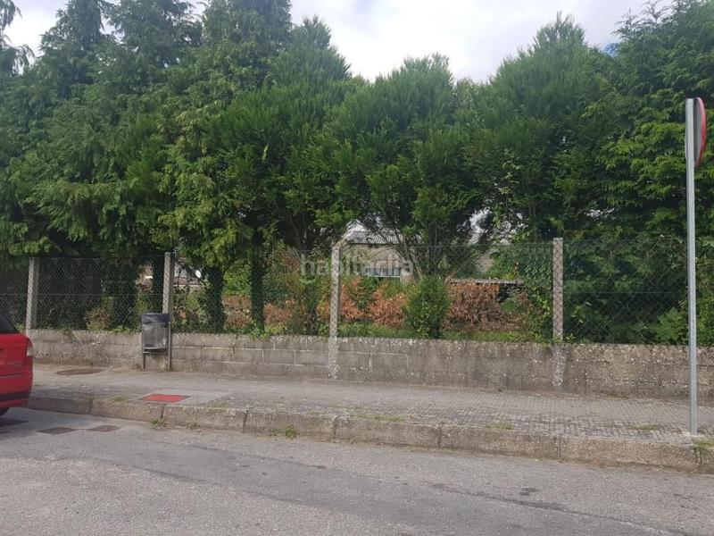 Foto f804e5f5-46d4-442a-845c-15806158e7d7. Terreno residencial en rúa areal 131 en Boiro