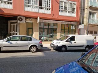 Locale commerciale in Rúa Dereitos Humanos 11