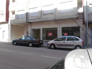 Local commercial à Avenida de barraña 18