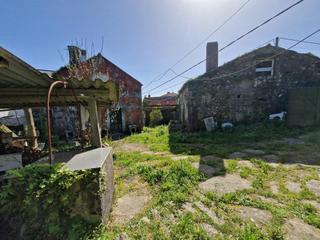 Maison à Lugar baltar 8. Casa de piedra para restaurar puebla del caramiñal