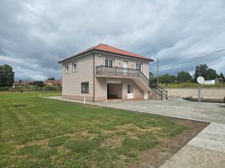 Xalet en Lugar sollans 216. Chalet en teo Xalet en Lugar sollans 216. Chalet en teo