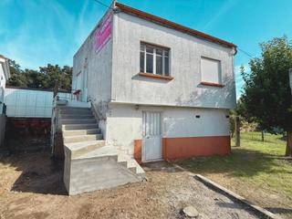 Maison à Rúa espadañal 21. Casa en boiro a 100 mts de la playa