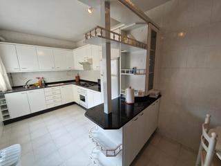 Pis  Rúa principal 121. Piso en boiro, centrico