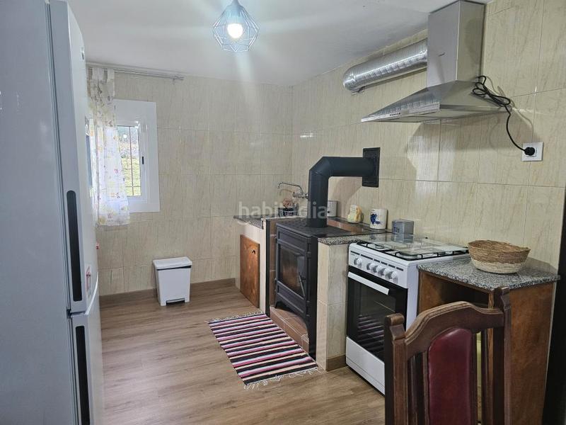 Foto 98617b59-0bd8-4614-b0e6-061e7ebaaf4f. Casa en n/a casa en axeitos, oleira en Oleiros Ribeira