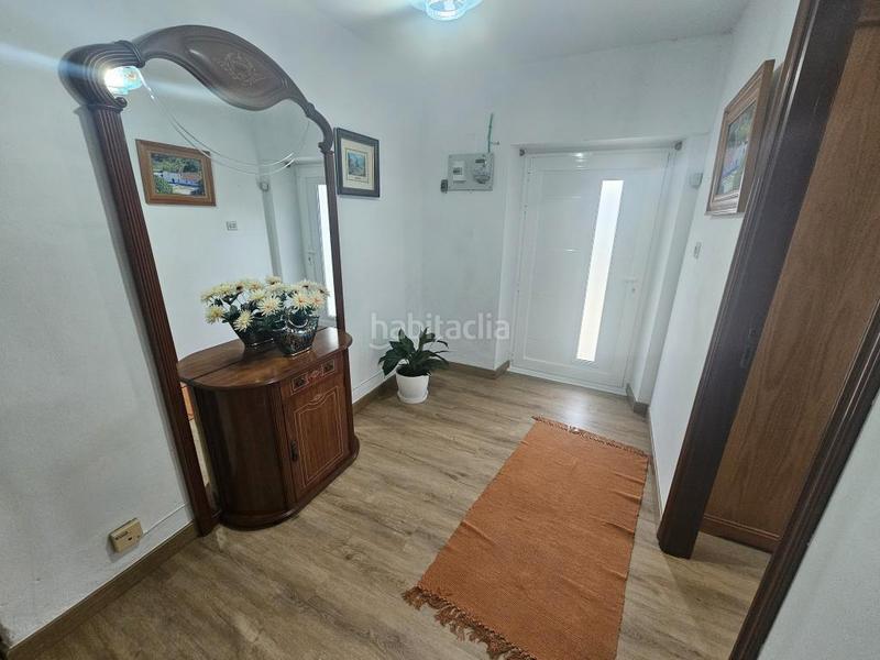 Foto b4c5b84c-742d-43fb-985b-0a28556eadd2. Casa en n/a casa en axeitos, oleira en Oleiros Ribeira