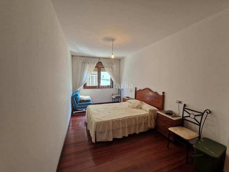 Foto 094afab1-b563-4560-b15e-02a4d2562934. Piso en calle peralto 24 piso , zona peralto en Boiro