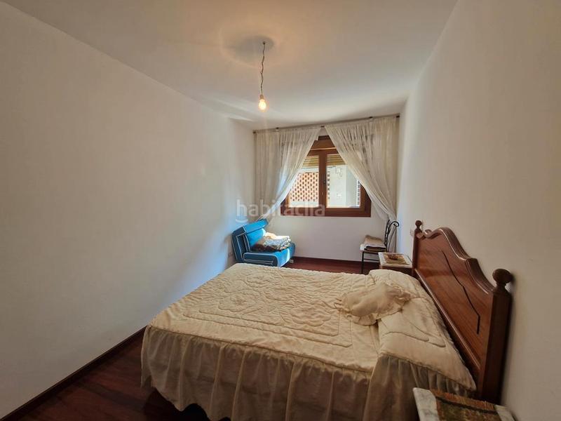 Foto da9b38c6-76e2-428b-b900-87e222e4056d. Piso en calle peralto 24 piso , zona peralto en Boiro