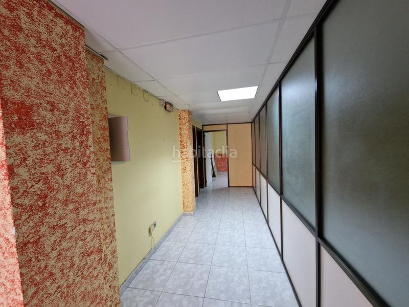 Foto 94a9ab4d-a2d8-4fa6-824f-4f82e0239e1b. Local comercial a rúa principal 115 a Boiro