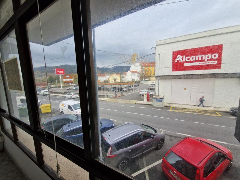 Foto eb4feb10-f7ad-4ed0-b45e-0ac93f58dfff. Local comercial a rúa principal 115 a Boiro
