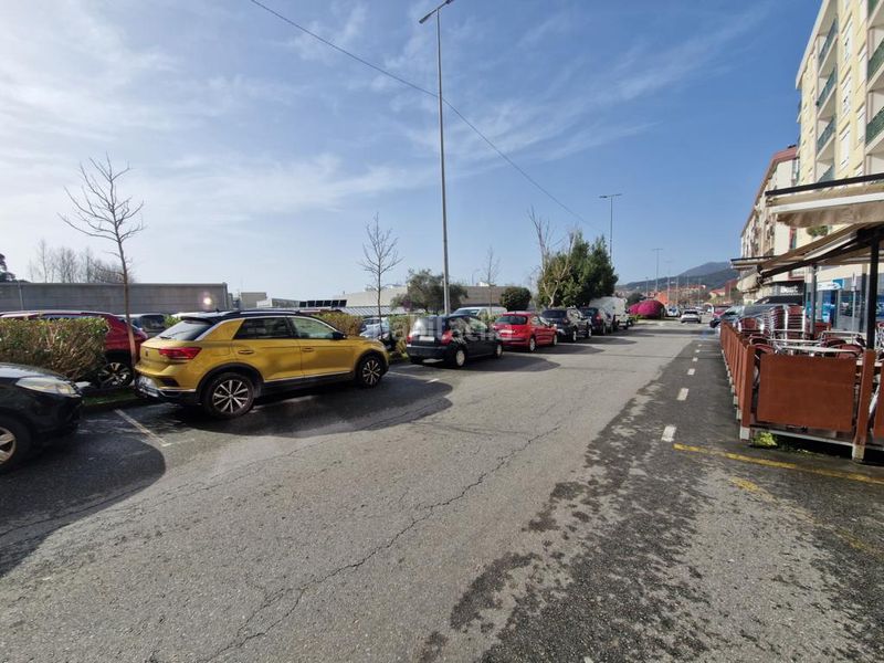 Foto 1d2083df-9939-45a2-b9ef-2b63e5b53346. Local comercial a avenida da constitución 49 a Boiro