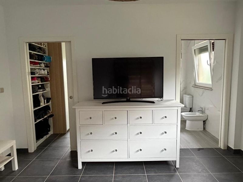 Foto f5550a99-d83b-4565-8cdf-7d098393ba67. Casa a lugar amanecida 29 a Boiro