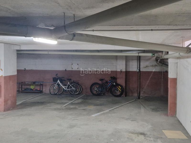 Foto 1adab7ec-4ac2-4ee8-93b4-250f2d253c5b. Parking coche en rúa estatuto de galicia 12 plazas de garaje en Boiro