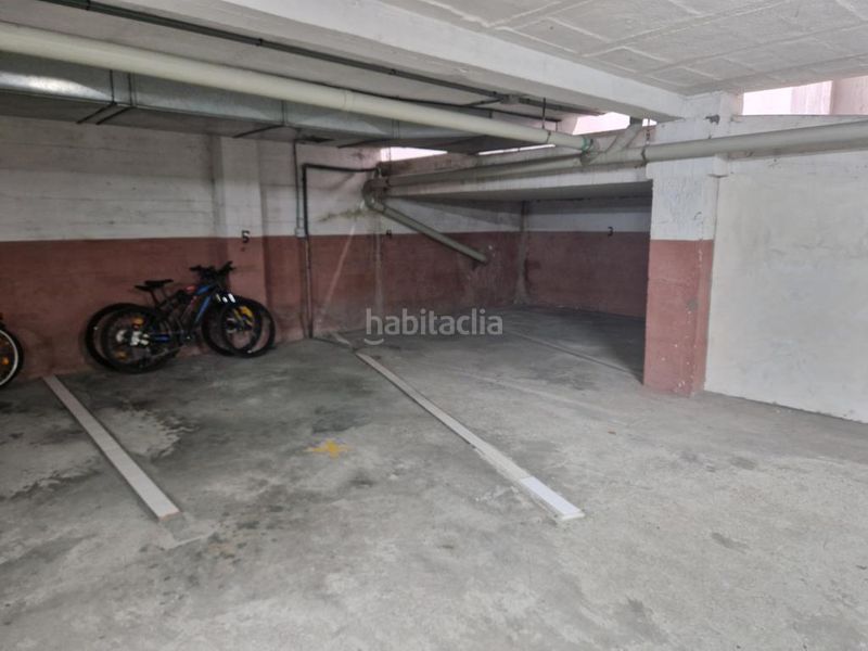Foto c7baa334-edd4-472b-ba24-e67f2c733124. Parking coche en rúa estatuto de galicia 12 plazas de garaje en Boiro