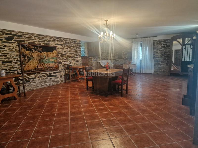 Foto 78f8e2de-9cf4-470b-b9fe-bb586fb8918e. Casa a cp-0605 15 a Touro